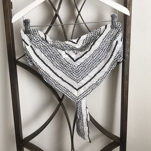 bandana style tie strapless top